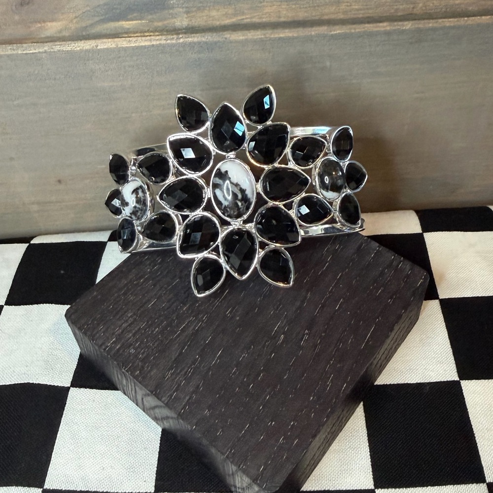 3/$10 Stone Cuff Bracelet